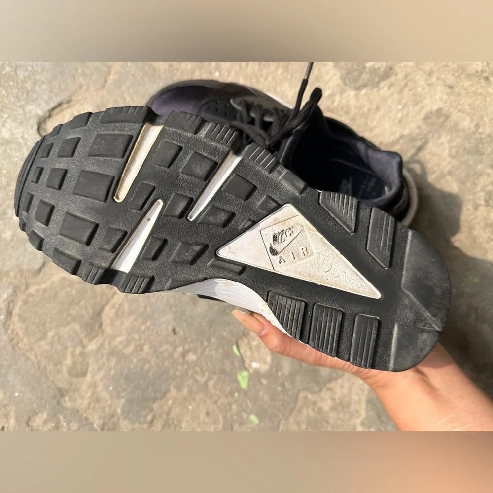 Nike Huarache - Picture 11 of 16